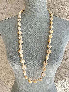 Vintage Hawaiian Natural Shell Lei Necklace Cowrie Seashells Beachy Mermaidcore‎